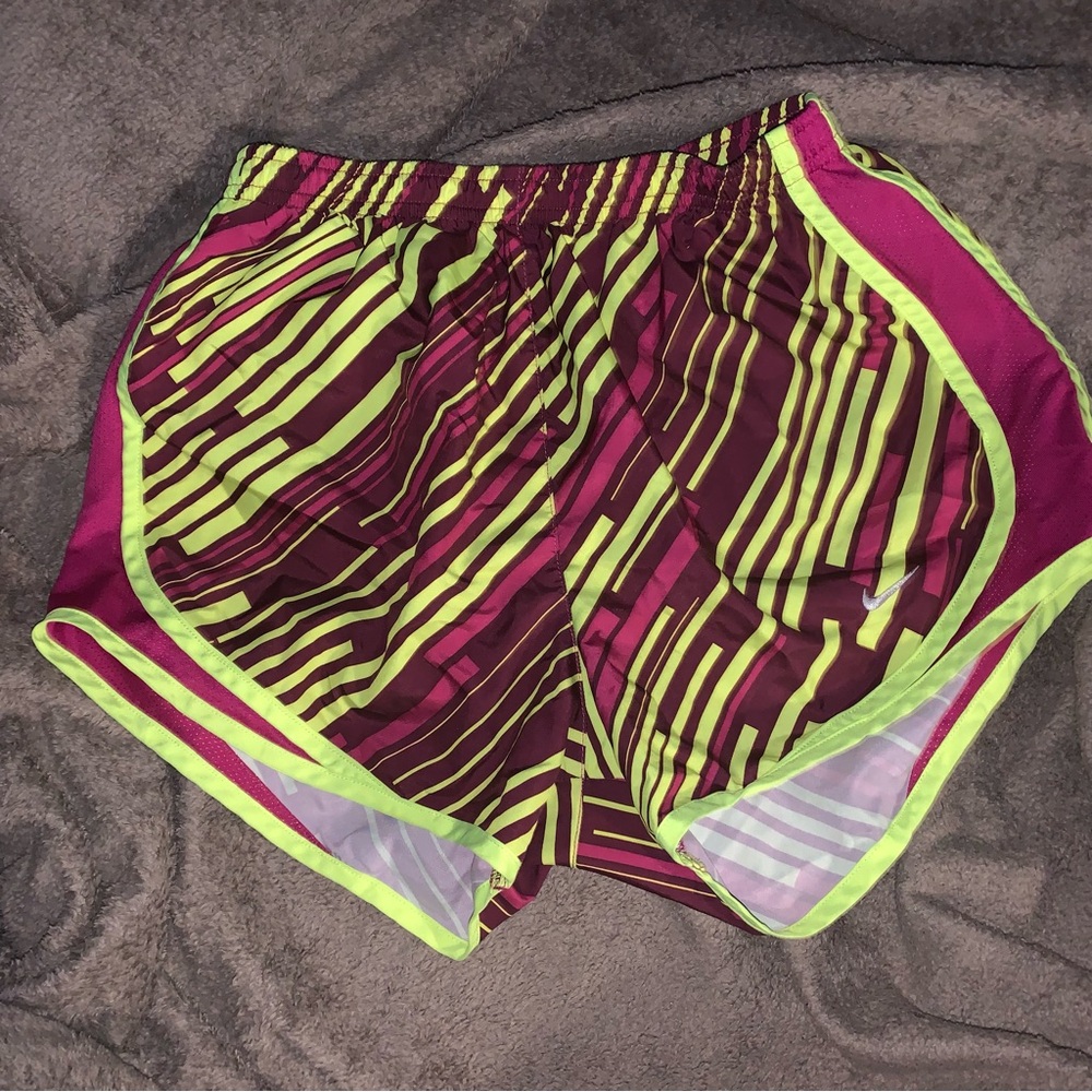 🏀 Nike • Tempo Women’s Athletic shorts
